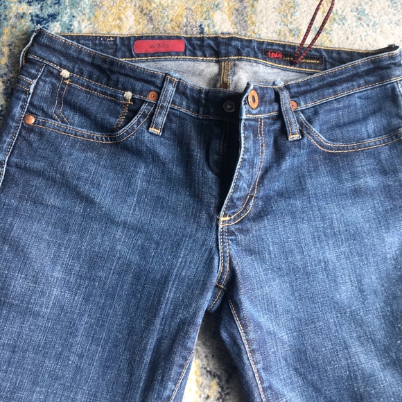 AG Jeans. The Kiss. 28x32. EUC - Picture 5 of 5